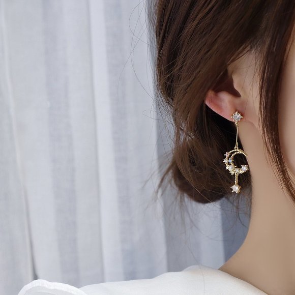 NEW 14K Gold Plated Diamond Moon Star Earrings - Picture 2 of 7